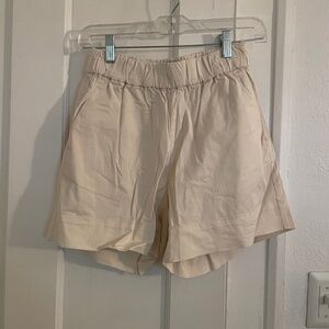 Everlane shorts